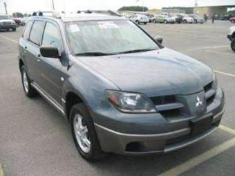 2003 Mitsubishi Outlander Pics