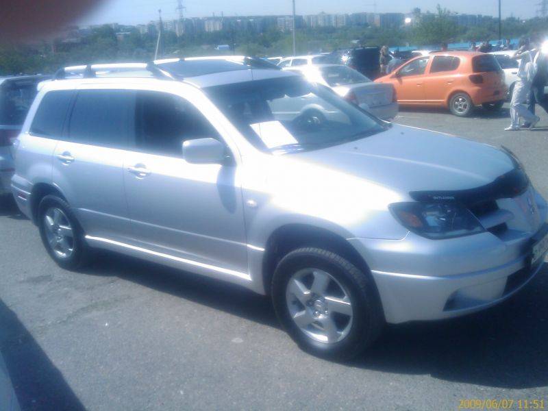 2003 Mitsubishi Outlander