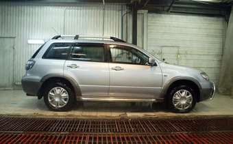 2004 Mitsubishi Outlander For Sale