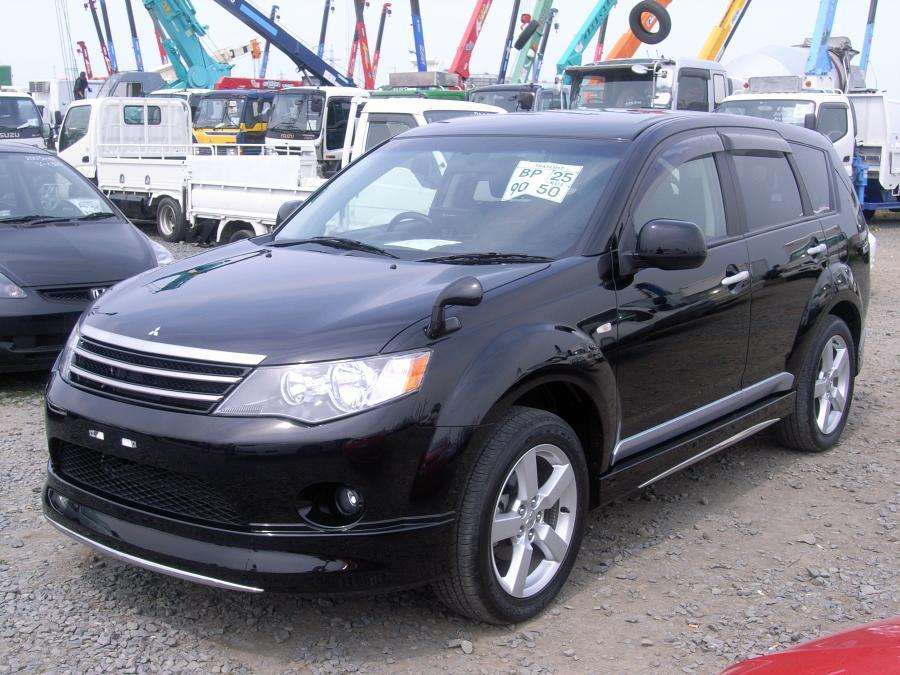 Mitsubishi outlander 2005г