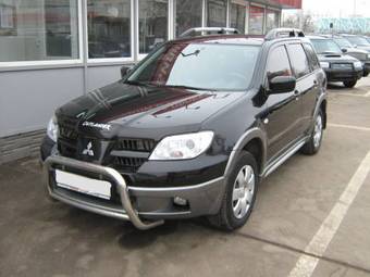 2006 Mitsubishi Outlander Pictures