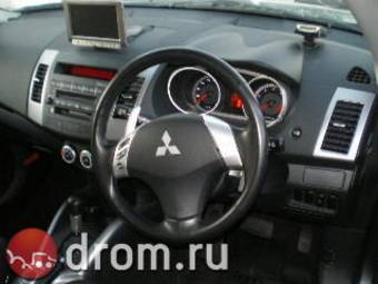 2006 Mitsubishi Outlander Pictures