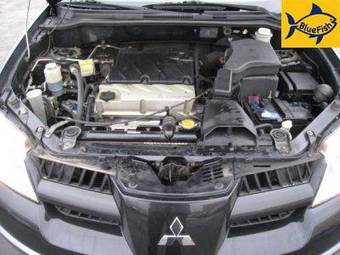 2006 Mitsubishi Outlander Photos