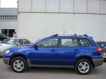 2006 Mitsubishi Outlander Pictures