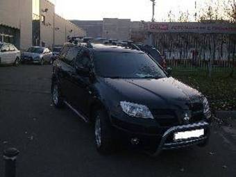 2006 Mitsubishi Outlander Pictures