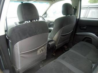 2006 Mitsubishi Outlander Photos