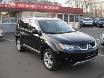 2007 Mitsubishi Outlander Photos