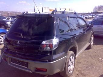 2007 Mitsubishi Outlander Pictures