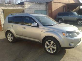 2007 Mitsubishi Outlander Images