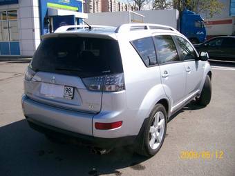 2007 Mitsubishi Outlander Photos