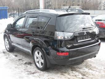 2008 Mitsubishi Outlander Photos