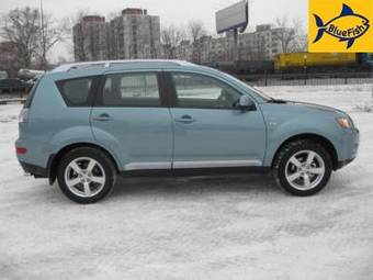 2008 Mitsubishi Outlander Pics