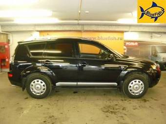 2008 Mitsubishi Outlander Photos