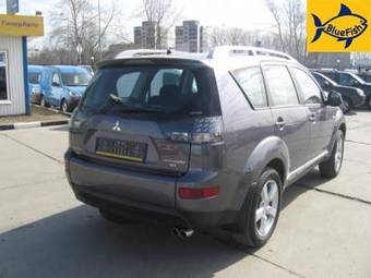 2008 Mitsubishi Outlander Pictures