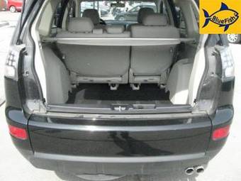 2008 Mitsubishi Outlander Pictures