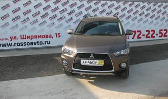 2011 Mitsubishi Outlander Photos