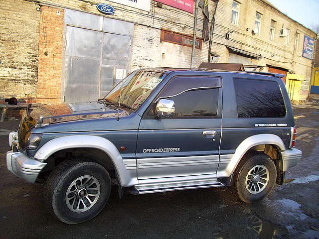 Mitsubishi pajero 92 года