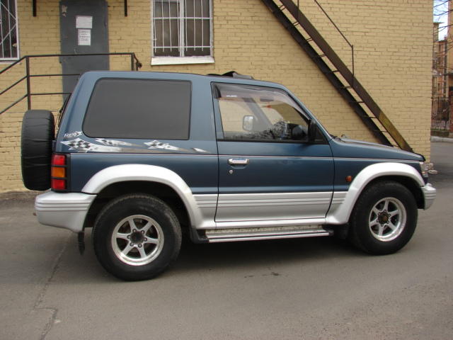 1992 Mitsubishi Pajero specs, Engine size 2.5l., Fuel type Diesel ...