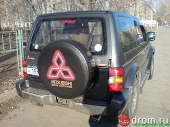 1992 Mitsubishi Pajero Photos