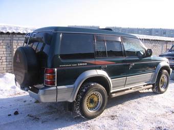 1997 Mitsubishi Pajero Photos