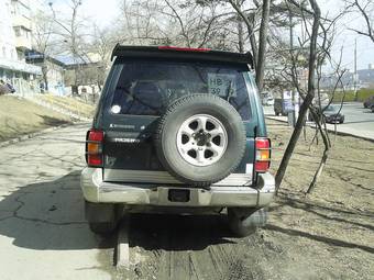 1997 Mitsubishi Pajero Photos