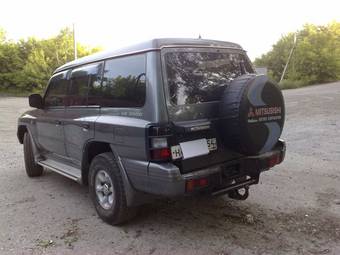 1997 Mitsubishi Pajero Pictures