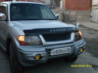 1999 Mitsubishi Pajero Photos