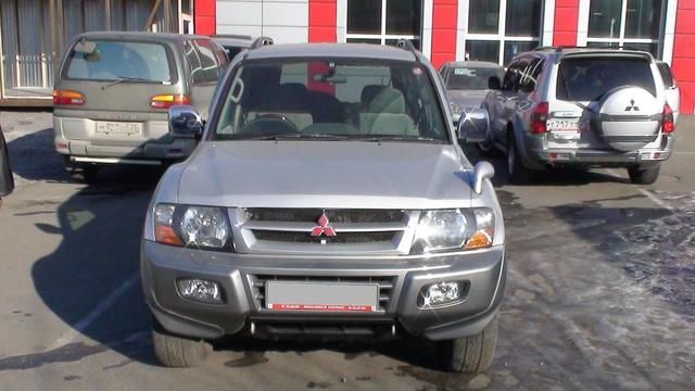 2000 Mitsubishi Pajero