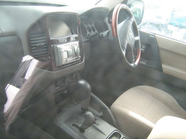 2003 Mitsubishi Pajero