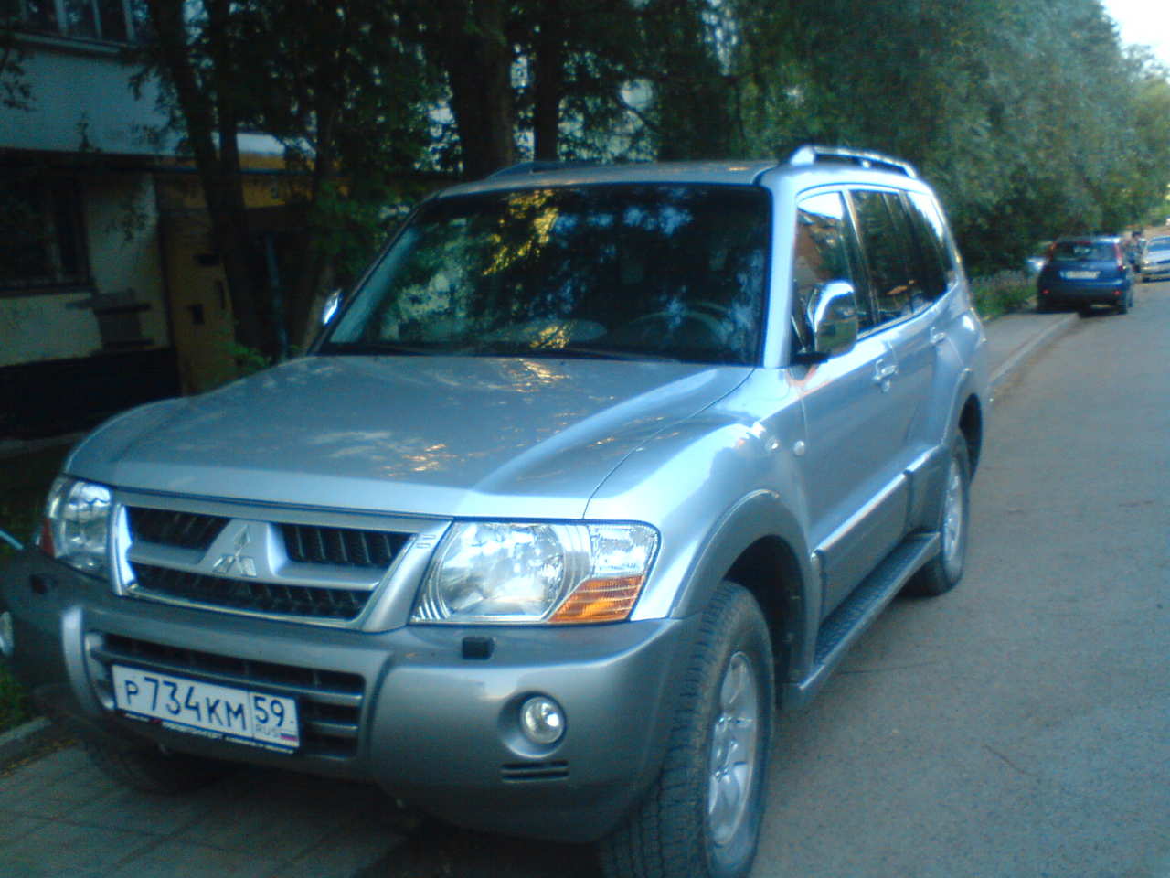 2005 Mitsubishi Pajero