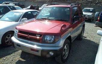 1998 Mitsubishi Pajero iO Pictures