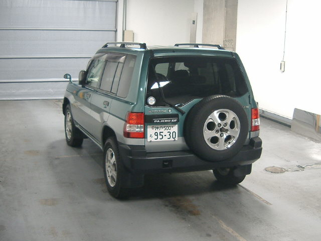 1999 Mitsubishi Pajero iO Pictures