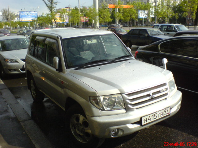 2000 Mitsubishi Pajero iO