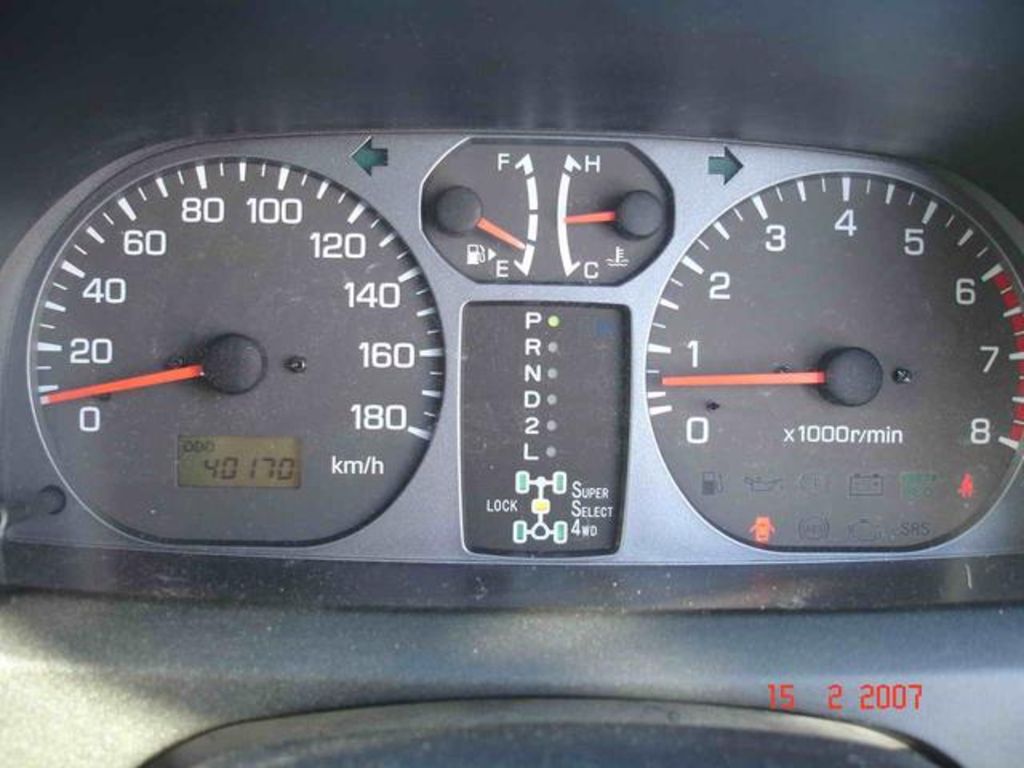 2000 Mitsubishi Pajero iO