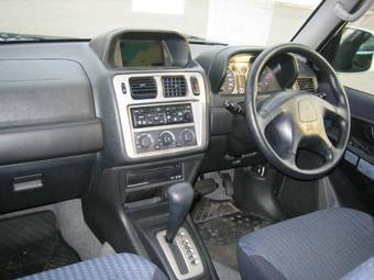 2000 Mitsubishi Pajero iO Pictures