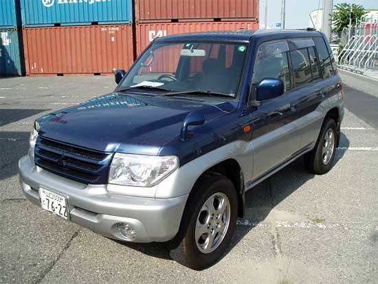 2001 Mitsubishi Pajero iO Pictures