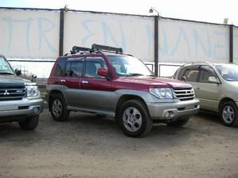 2001 Mitsubishi Pajero iO Pictures