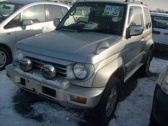 1997 Mitsubishi Pajero Junior Pictures