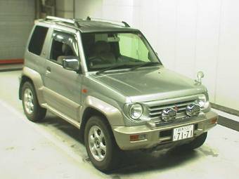 1997 Mitsubishi Pajero Junior Pictures