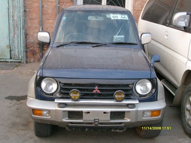 1998 Mitsubishi Pajero Junior