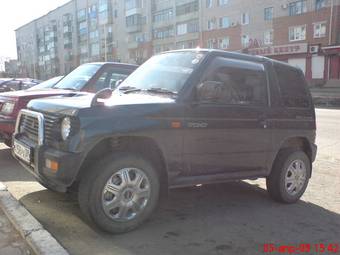 1996 Mitsubishi Pajero Mini Photos