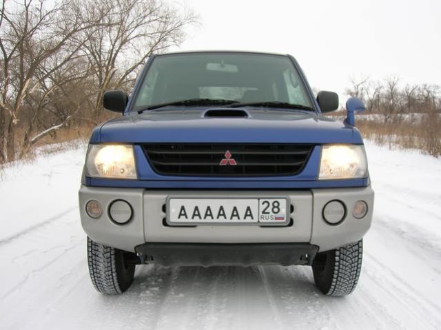 1999 Mitsubishi Pajero Mini