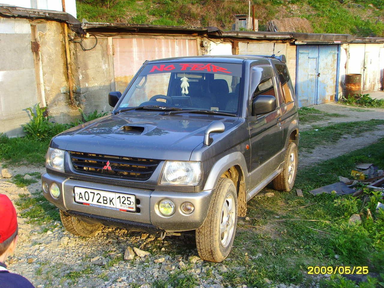 2001 Mitsubishi Pajero Mini