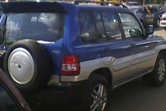 2001 Mitsubishi Pajero Pinin Photos