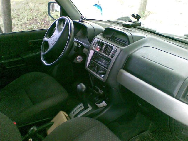 2004 Mitsubishi Pajero Pinin