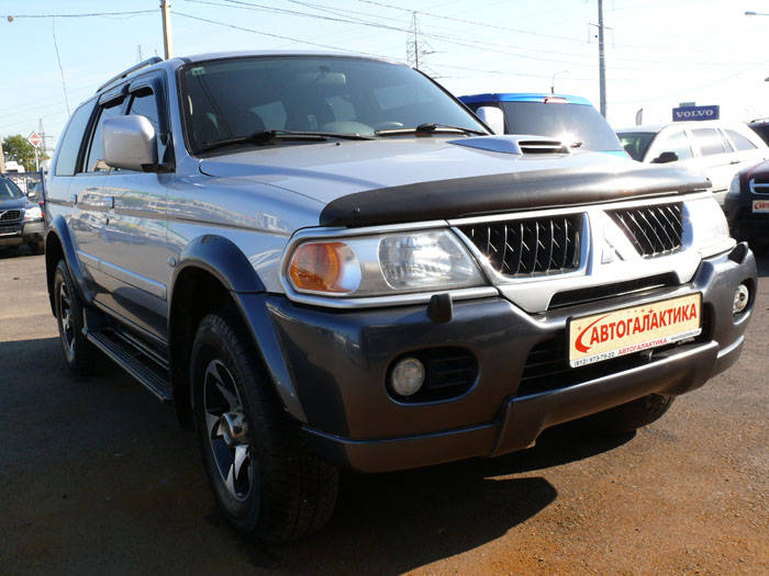 Mitsubishi pajero sport 2005