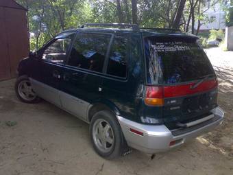 1992 Mitsubishi RVR Pictures