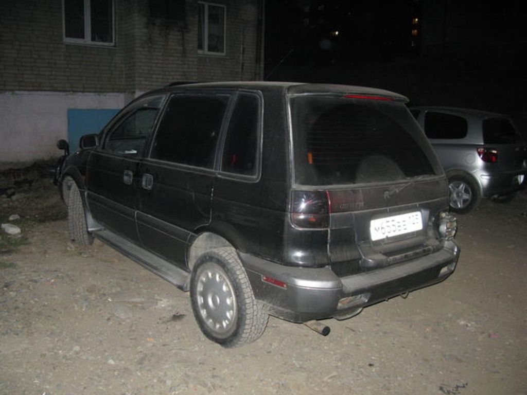 1994 Mitsubishi RVR