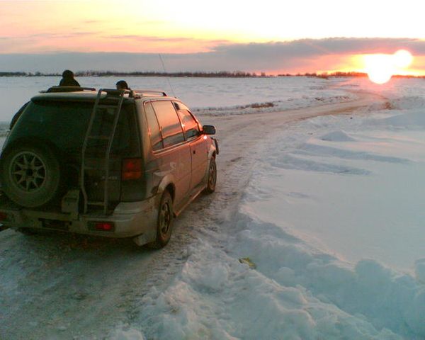 1995 Mitsubishi RVR