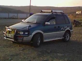 1996 Mitsubishi RVR Pics
